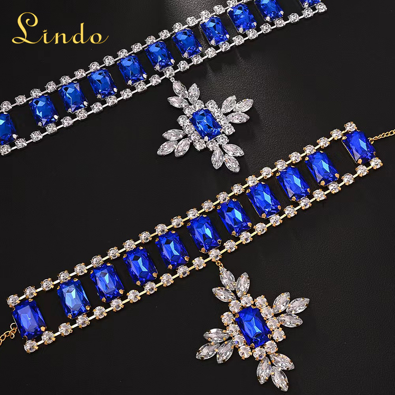 Vintage Rhinestone Choker Necklace​ with Large Pendant