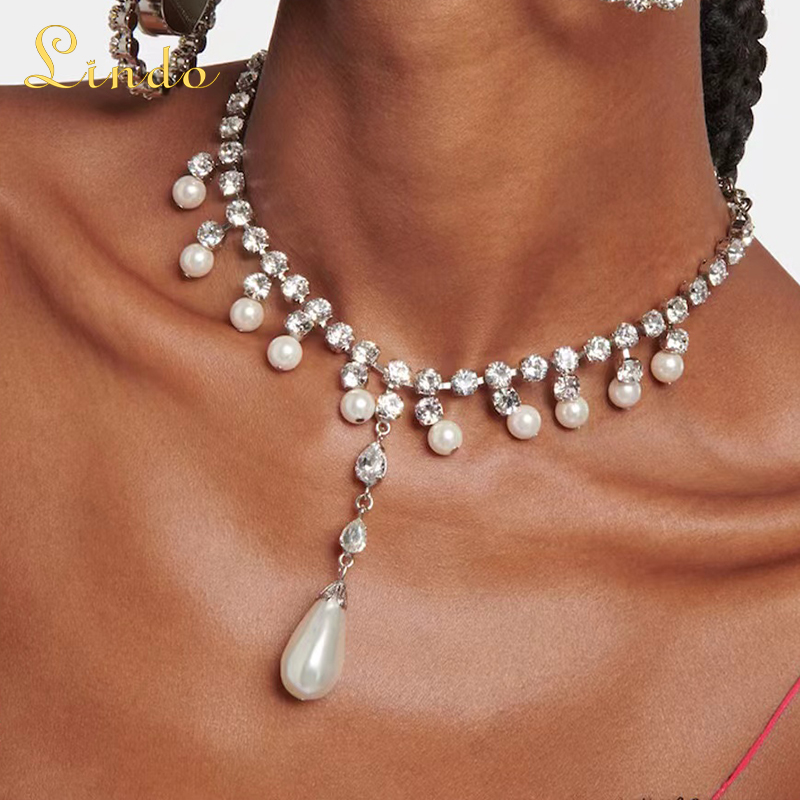 Pearl and Crystal Choker Necklace