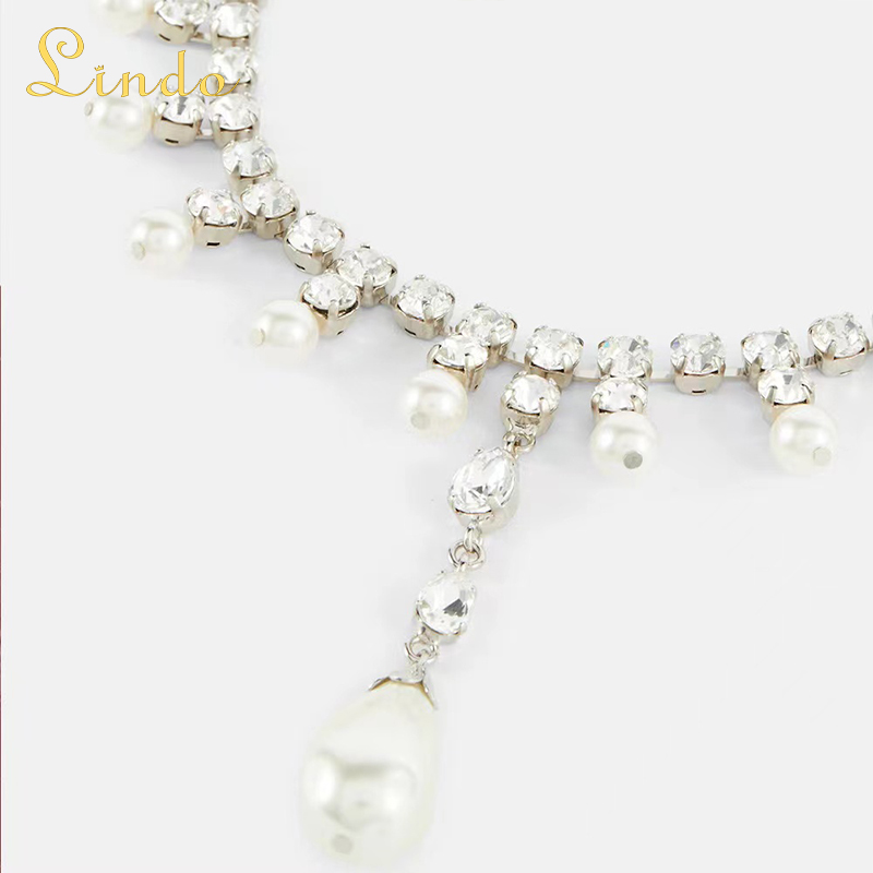 Pearl and Crystal Choker Necklace
