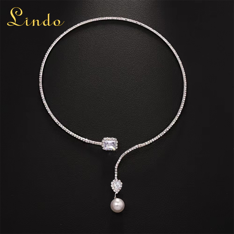 Bling Pearl and Rhinestone Necklace
