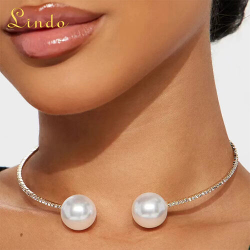 Large Pearl Choker Necklace