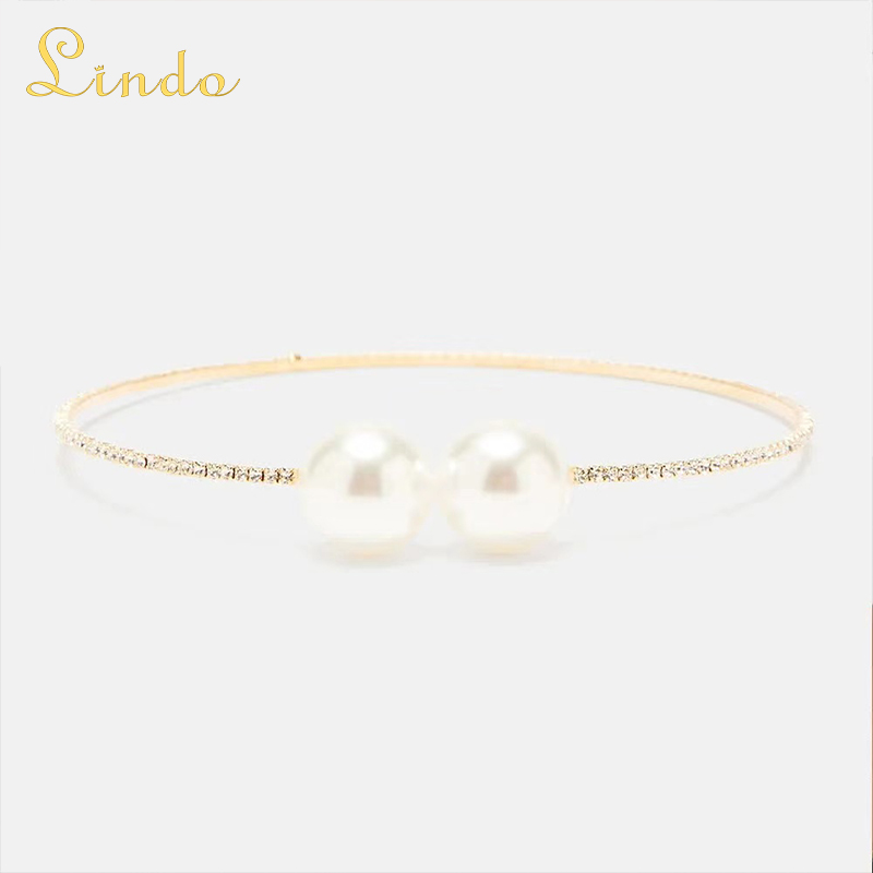 Large Pearl Choker Necklace in gold Color