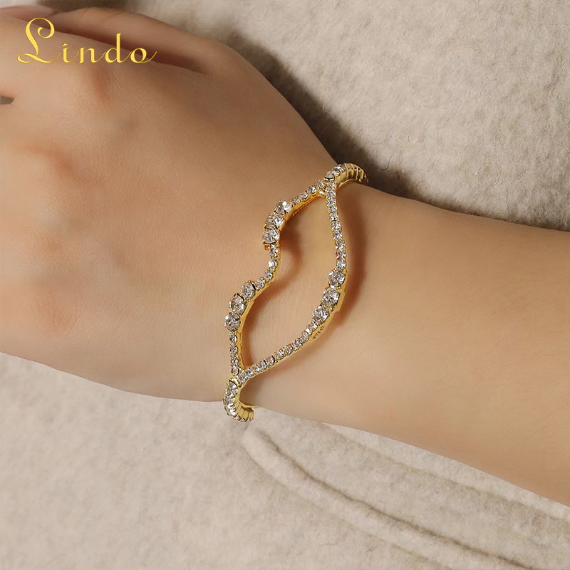 Lip Bling Bracelet