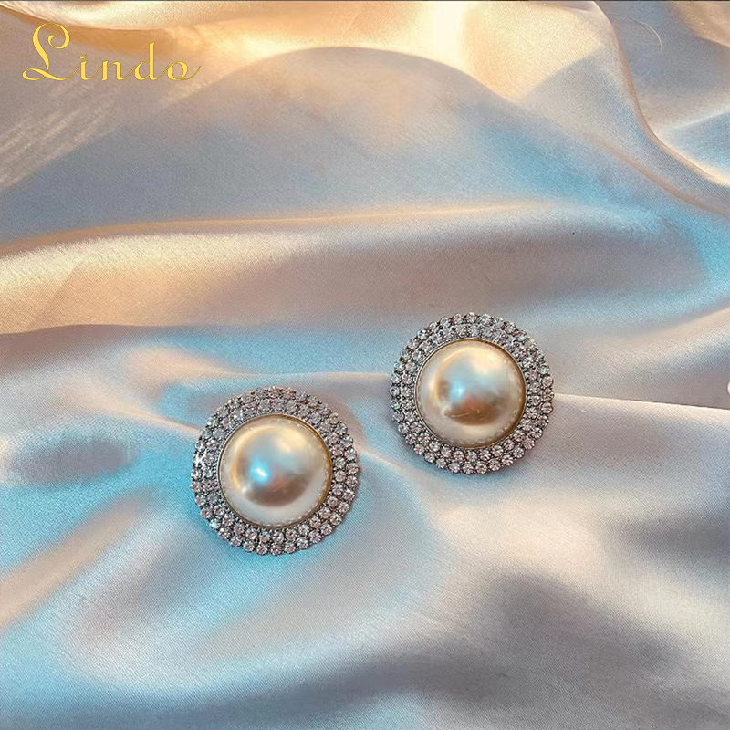 Sparkling Pearl and Cubic Zirconia Stud Earrings