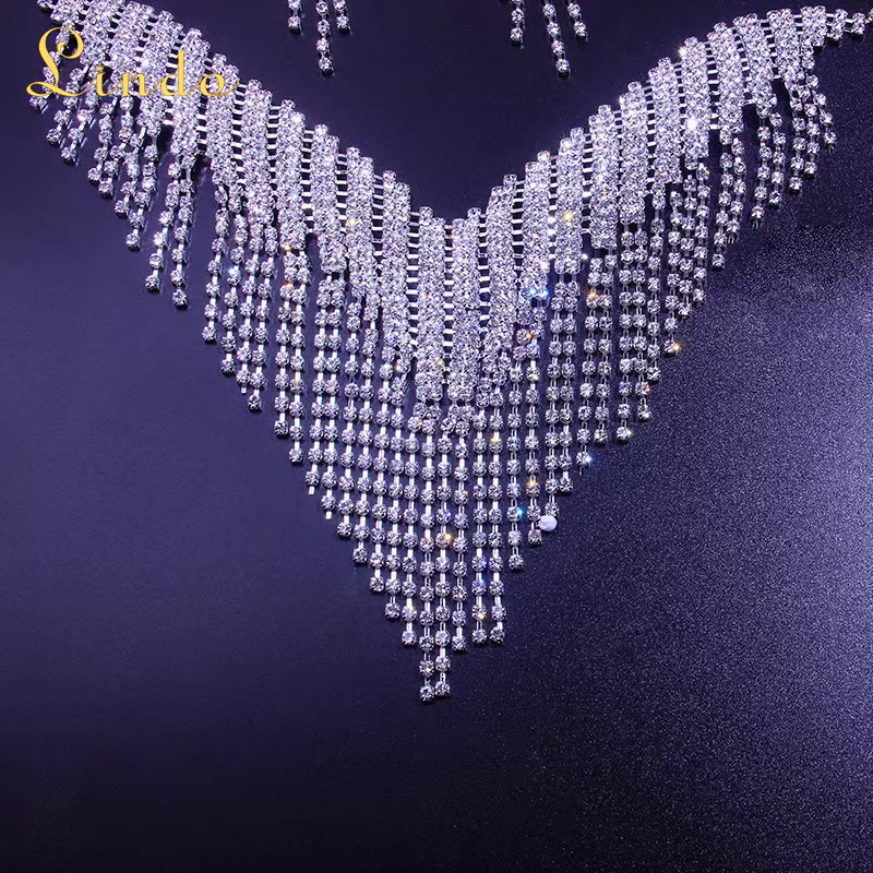 Sparkling Rhinestone Necklace and Earring Set for Wedding