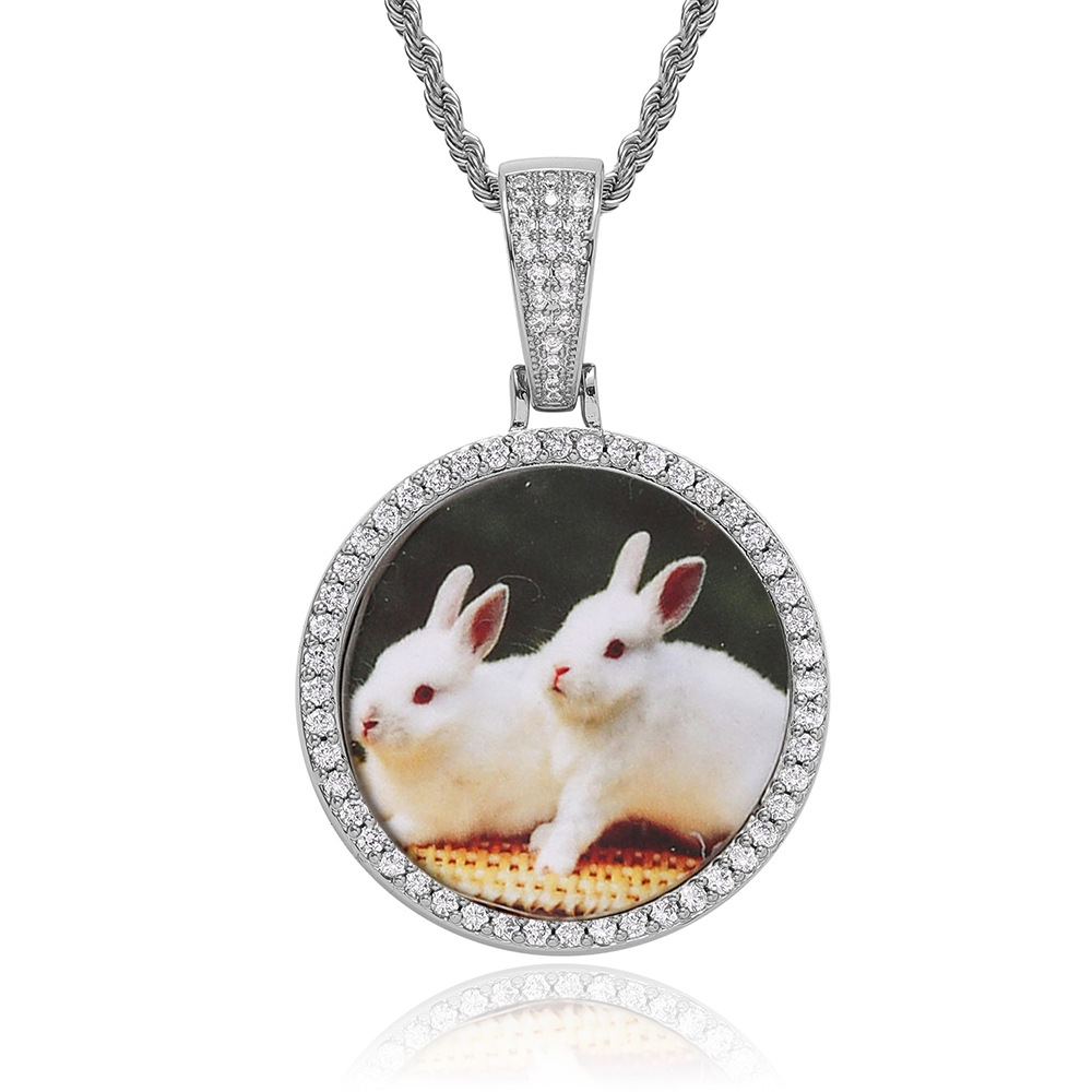 Circle Pendant Necklace with Picture